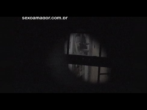 ❤️ Blondie hè videoregistrata in segretu da un voyeur di u quartieru nascostu daretu à i mattoni cavi ☑ Sessu di qualità à porn co.filmepornonline.ru ❌️❤