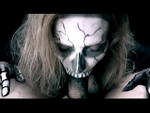 ❤️ Ragazza demonia chì succhia u cazzo cù a so bocca nera è ingoia cum. ☑ Sessu di qualità à porn co.filmepornonline.ru ❌️❤