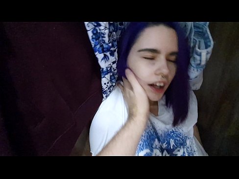 ❤️ Truvò a mo surella in l'armadiu è l'aiutò à cum ☑ Sessu di qualità à porn co.filmepornonline.ru ❌️❤